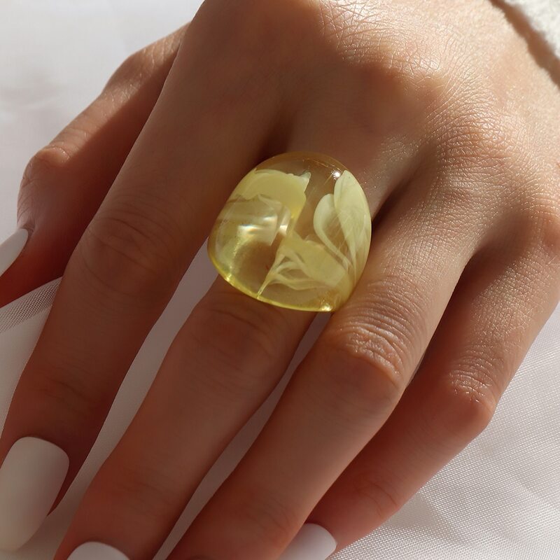 

1pc Simple Resin Ring, Yellow