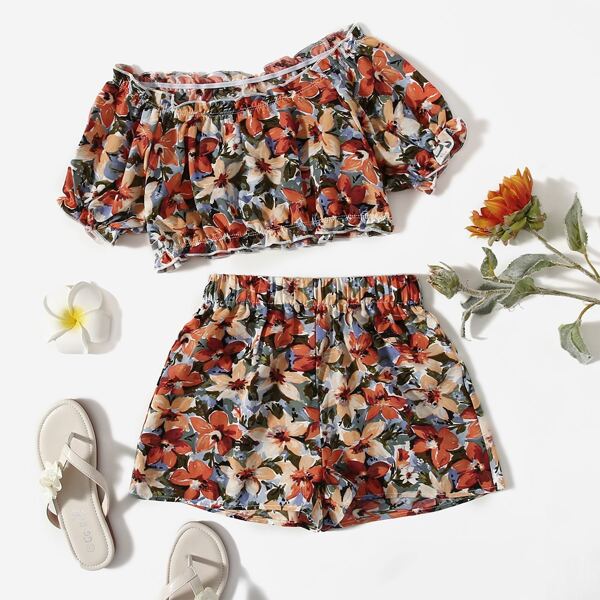 

Girls Frilled Off Shoulder Floral Top And Shorts Set, Multicolor