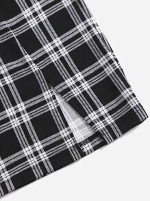SHEIN Unity Slit Hem Plaid Skirt - Black and White - View 4