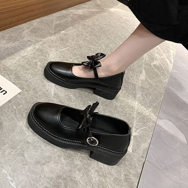

Bow Mary Jane Pumps, Black