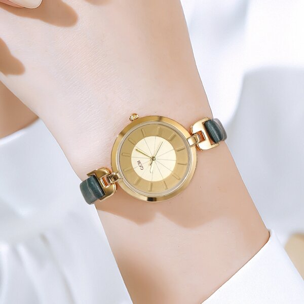 

Round Pointer Quartz Watch