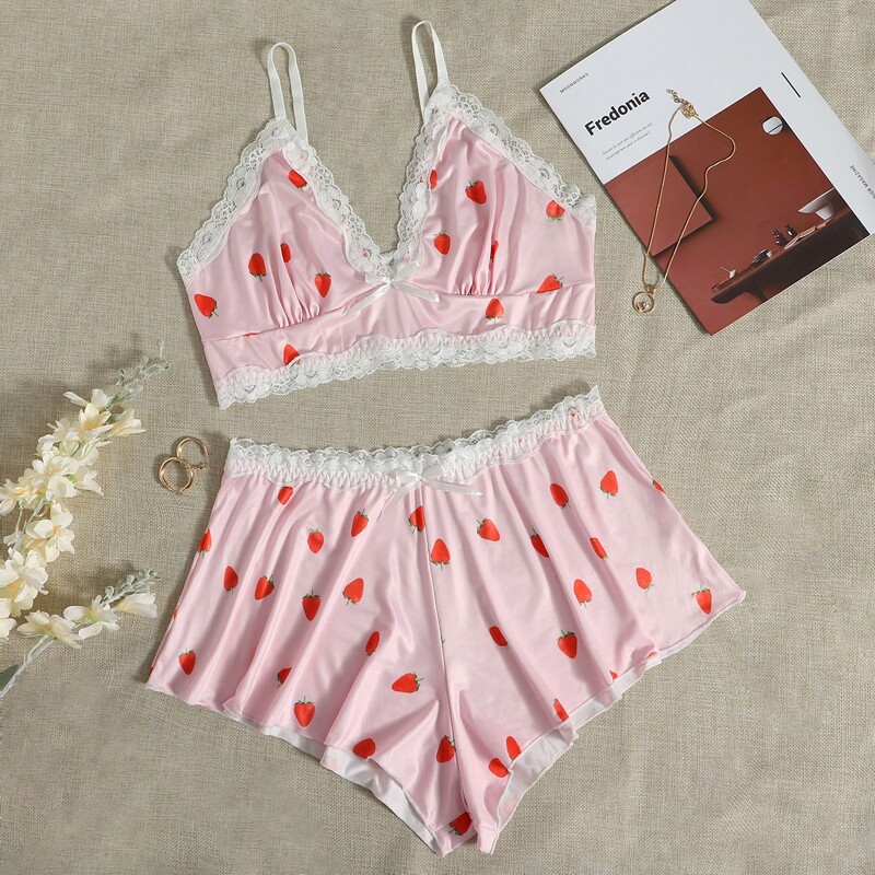 

Plus Strawberry Print Lace Trim Lingerie Set, Baby pink