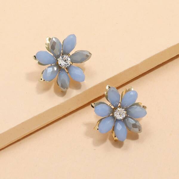 

Flower Design Stud Earrings, Blue
