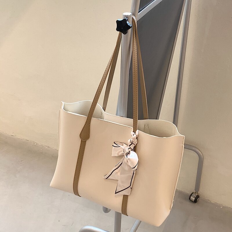 

Bow Decor Tote Bag, Beige