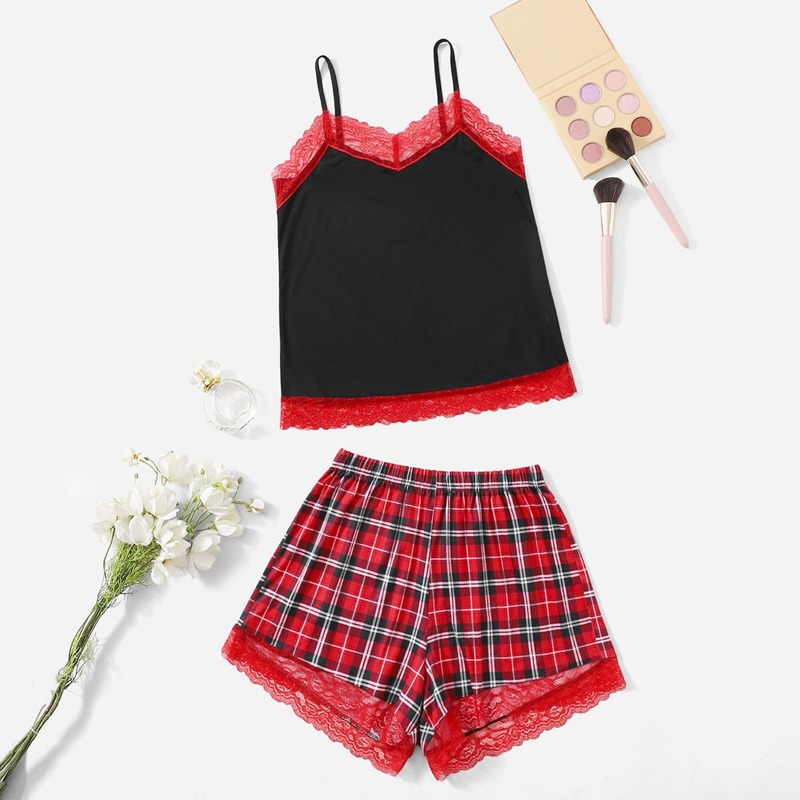 

Contrast Lace Cami Top & Plaid Shorts PJ Set, Multicolor