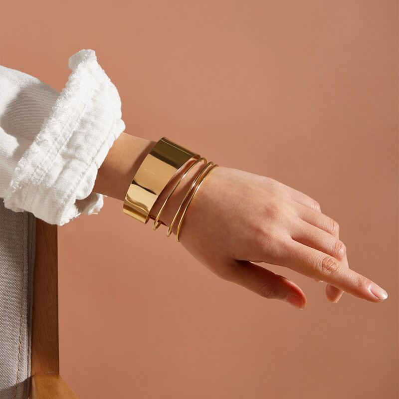 

Hollow Out Minimalist Bracelet, Gold