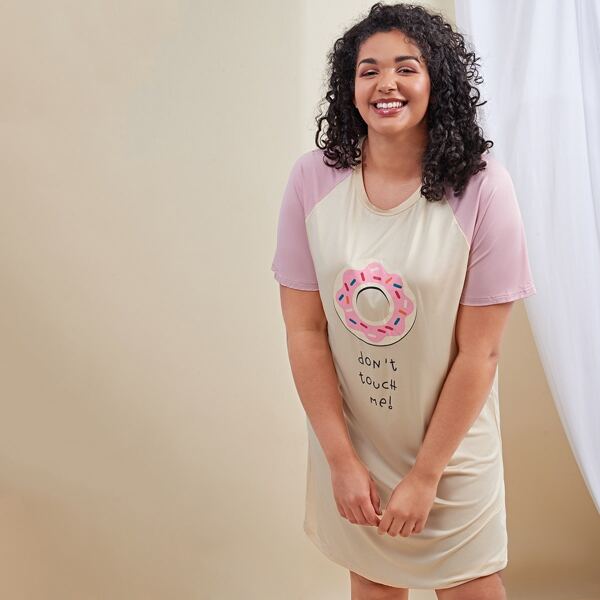 

Plus Cartoon And Slogan Graphic Sleep Dress, Beige