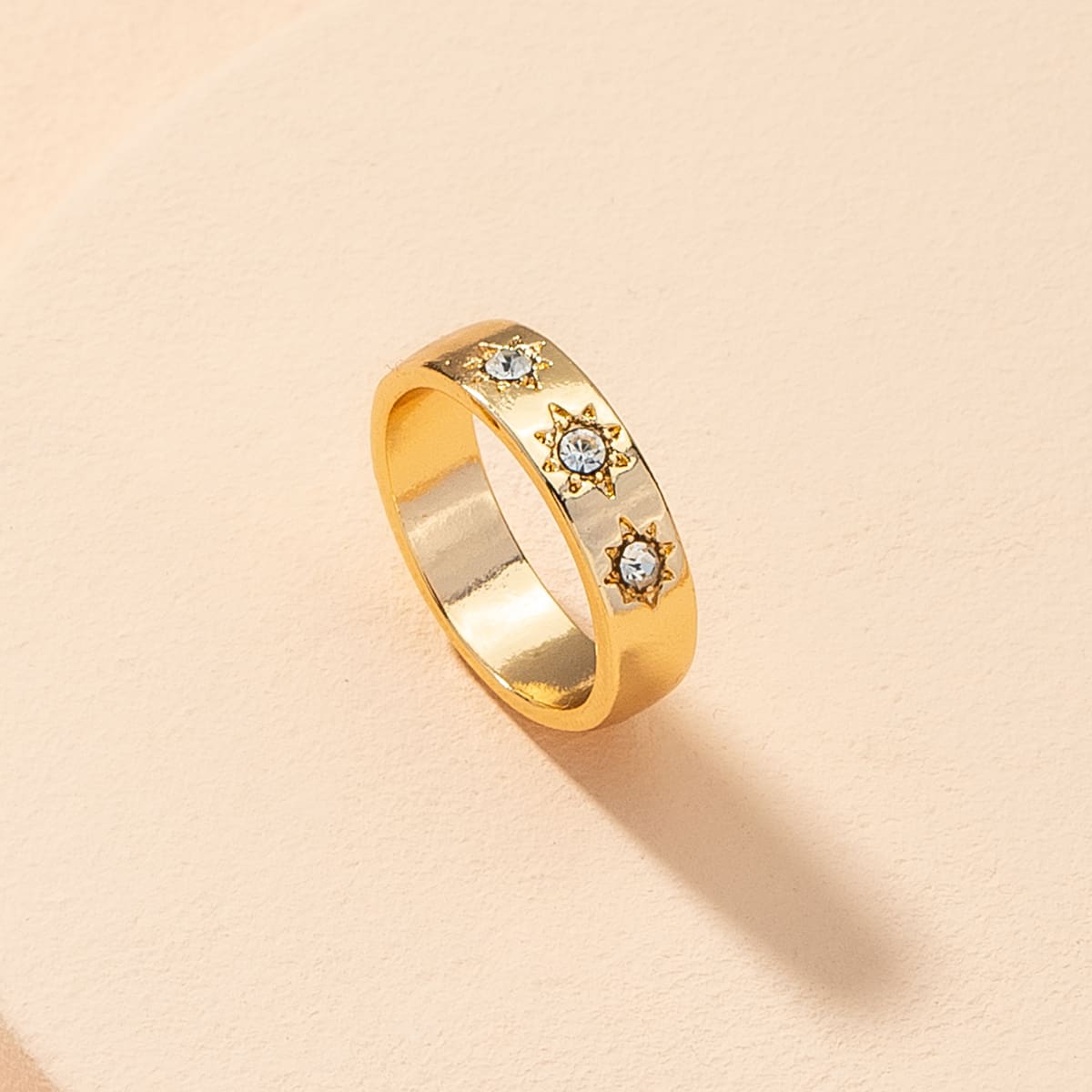 

Rhinestone Decor Ring, Gold