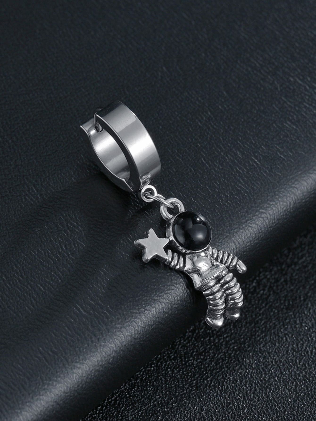 時尚流行1入組式男士宇航員吊式耳環不銹鋼珠寶禮物和時尚外觀 - 銀色 - 查看 1