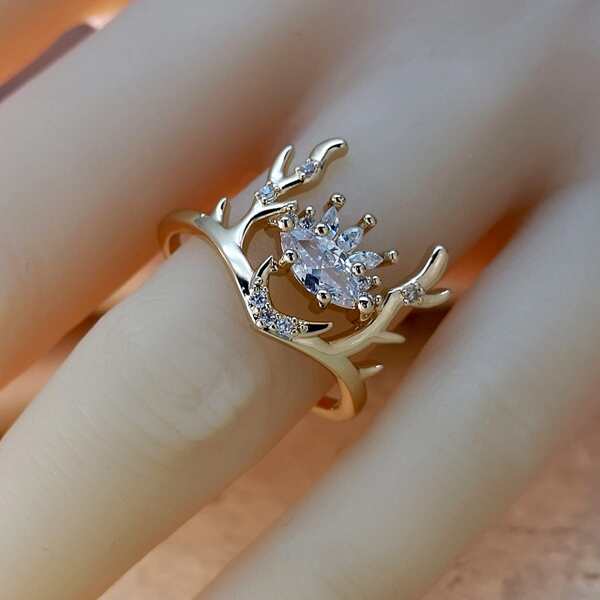 

Zircon Decor Antlers Design Ring, Gold
