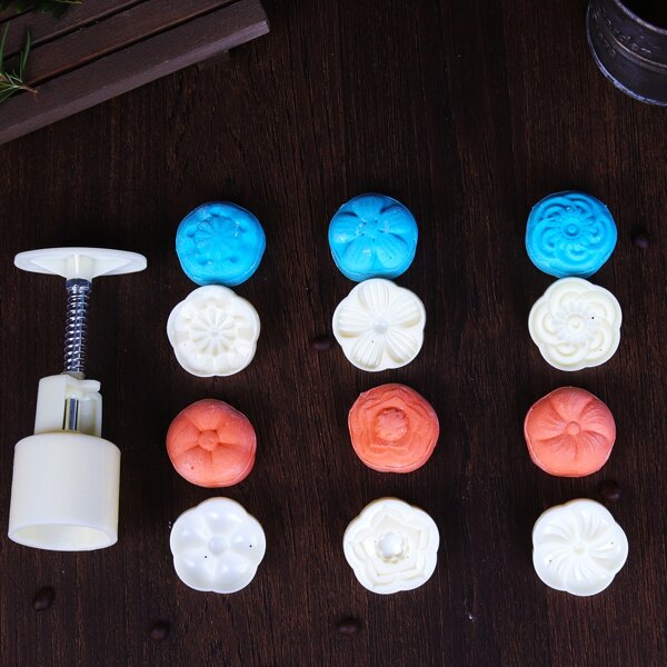 

7pcs Chinese Moon Cake Mold Set, White