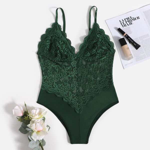 

Plus Floral Lace Scallop Trim Teddy Bodysuit, Green
