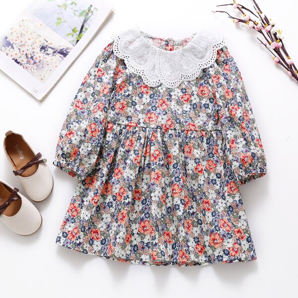 

Toddler Girls Contrast Schiffy Petal Collar Floral Babydoll Dress, Multicolor