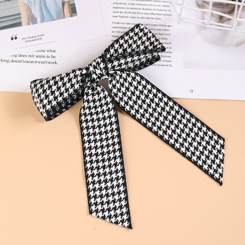 

Houndstooth Pattern Bow Decor Hair Clip, Black and white