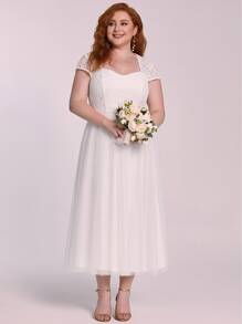 EVERPRETTY Plus Contrast Lace Mesh Wedding Dress - White - View 3