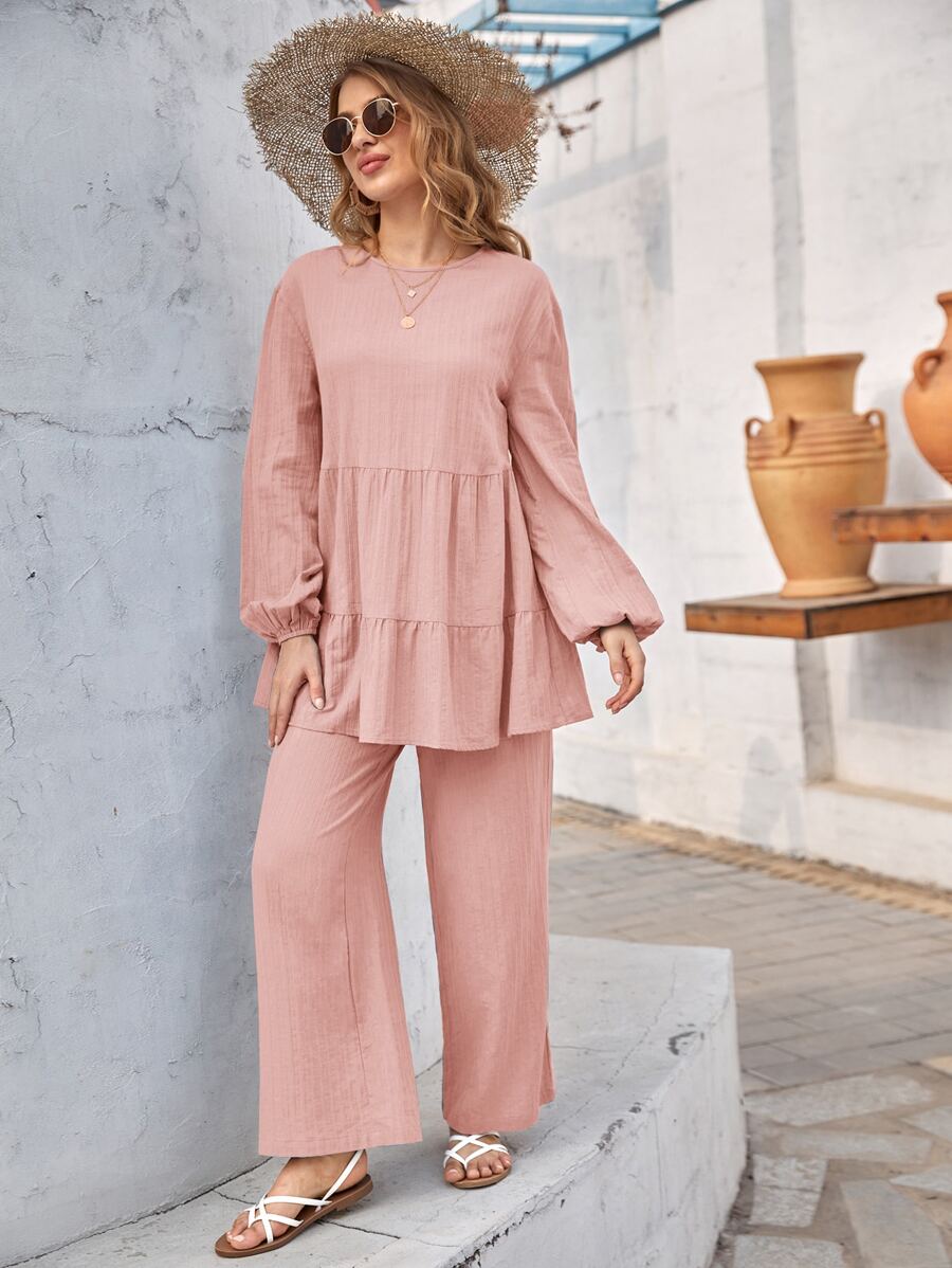 Mulvari 燈籠袖荷葉邊下擺上衣和寬管褲子套裝 - 淺粉色 - 查看 1