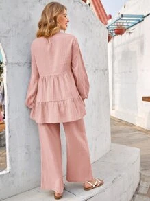 Mulvari 燈籠袖荷葉邊下擺上衣和寬管褲子套裝 - 淺粉色 - 查看 2