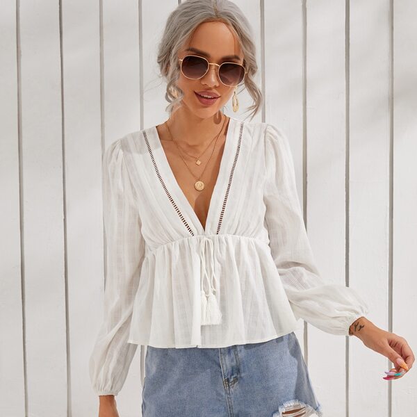 

Deep V-neck Knot Front Tassel Peplum Hem Blouse, White