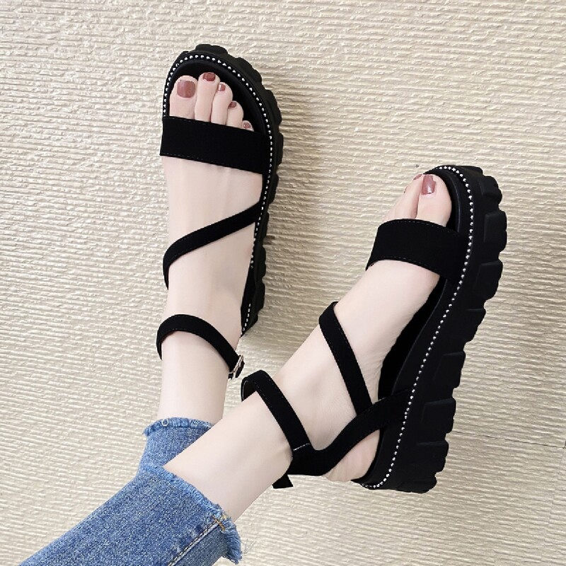 

Minimalist Flatform Sandals, Black