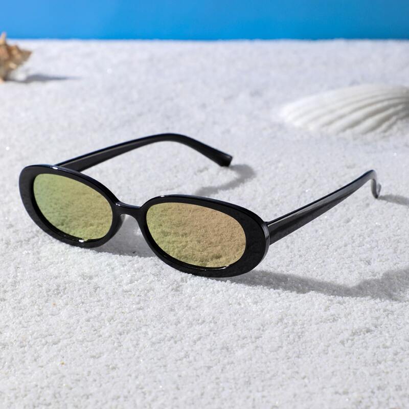 

Oval Frame Sunglasses