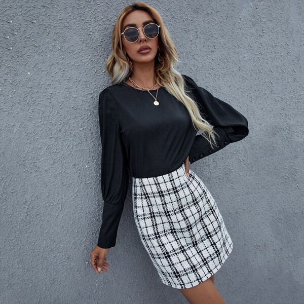 

Solid Keyhole Back Blouse, Black