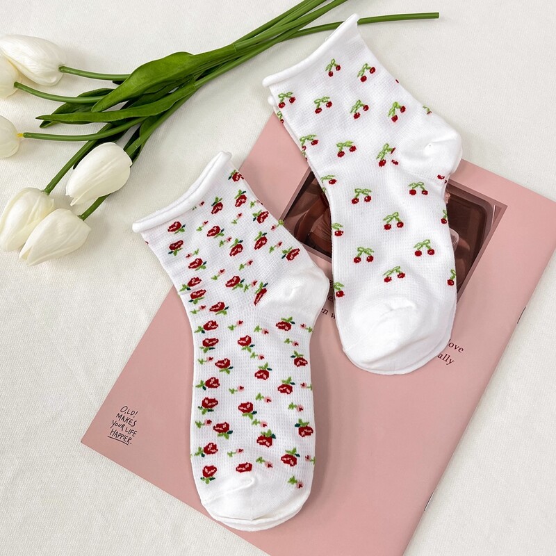 

2pairs Flower & Cherry Print Socks, Multicolor