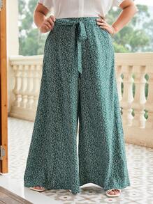 SHEIN Plus Ditsy Floral Belted Wide Leg Trousers - Green - View 4