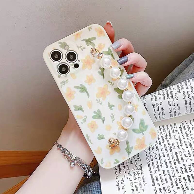 

Faux Pearl Hand Strap Phone Case, Multicolor