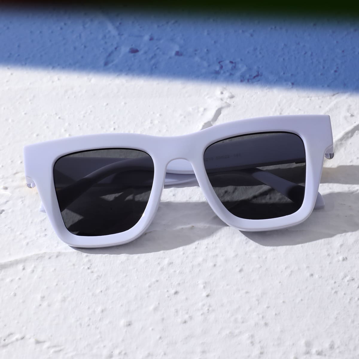 

Square Frame Sunglasses