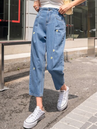 Jeans Mom Fit Cropped Con Ricamo Floreale