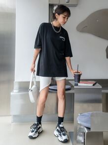 DAZY Letter Graphic Tee - Black - View 7