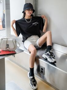 DAZY Letter Graphic Tee - Black - View 8