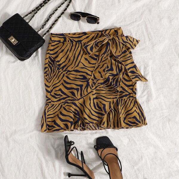 

Ruffle Trim Knotted Leopard Skirt, Multicolor