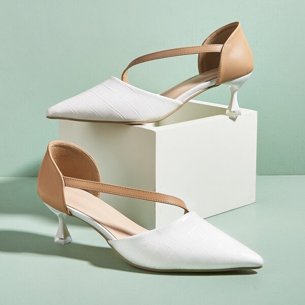 

Two Tone Pyramid Pumps, White
