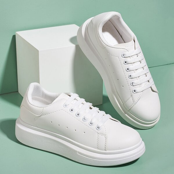 

Minimalist Lace-up Front Low Top Skate Shoes, White