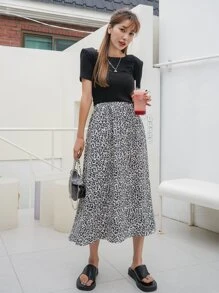 Leopard Print A-line Skirt - Black and White - View 5
