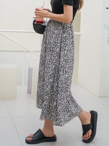 Leopard Print A-line Skirt - Black and White - View 8