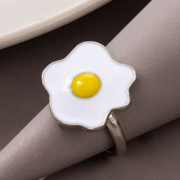 

Poached Egg Decor Ring, Silver