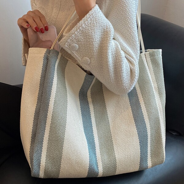 

Striped Shoulder Tote Bag, Multicolor