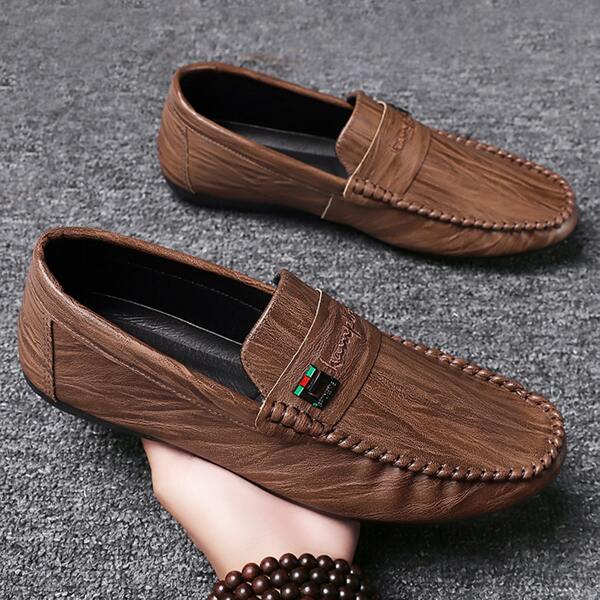 

Men Textured Flat Loafers, Brown
