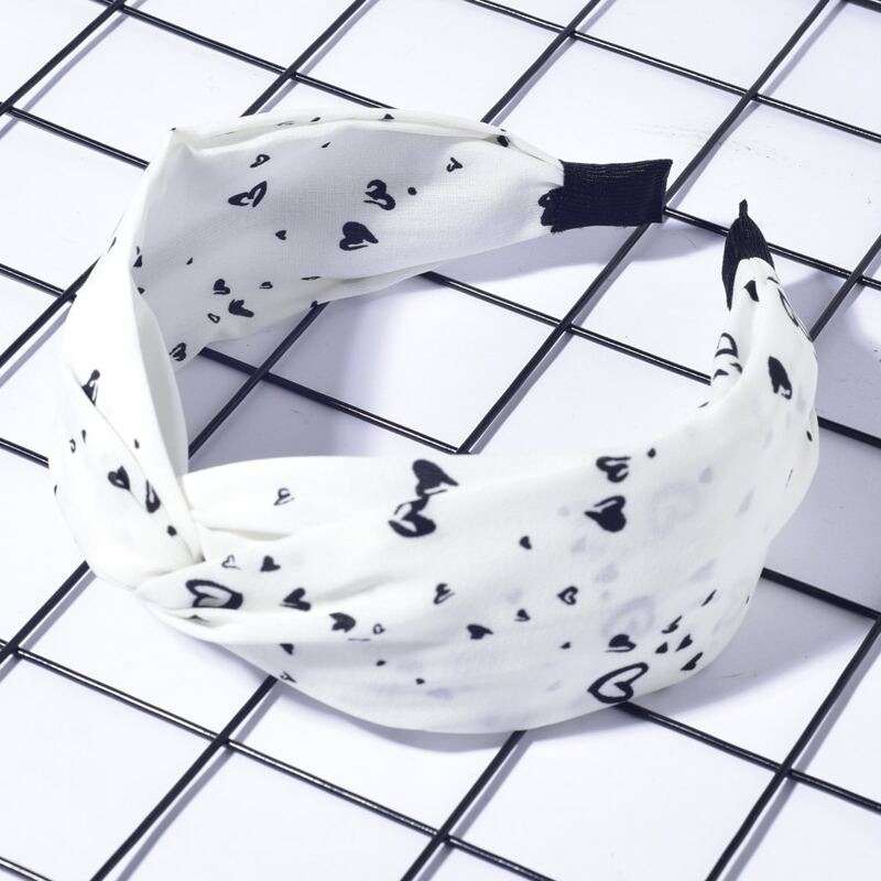 

Heart Print Twist Headband, White