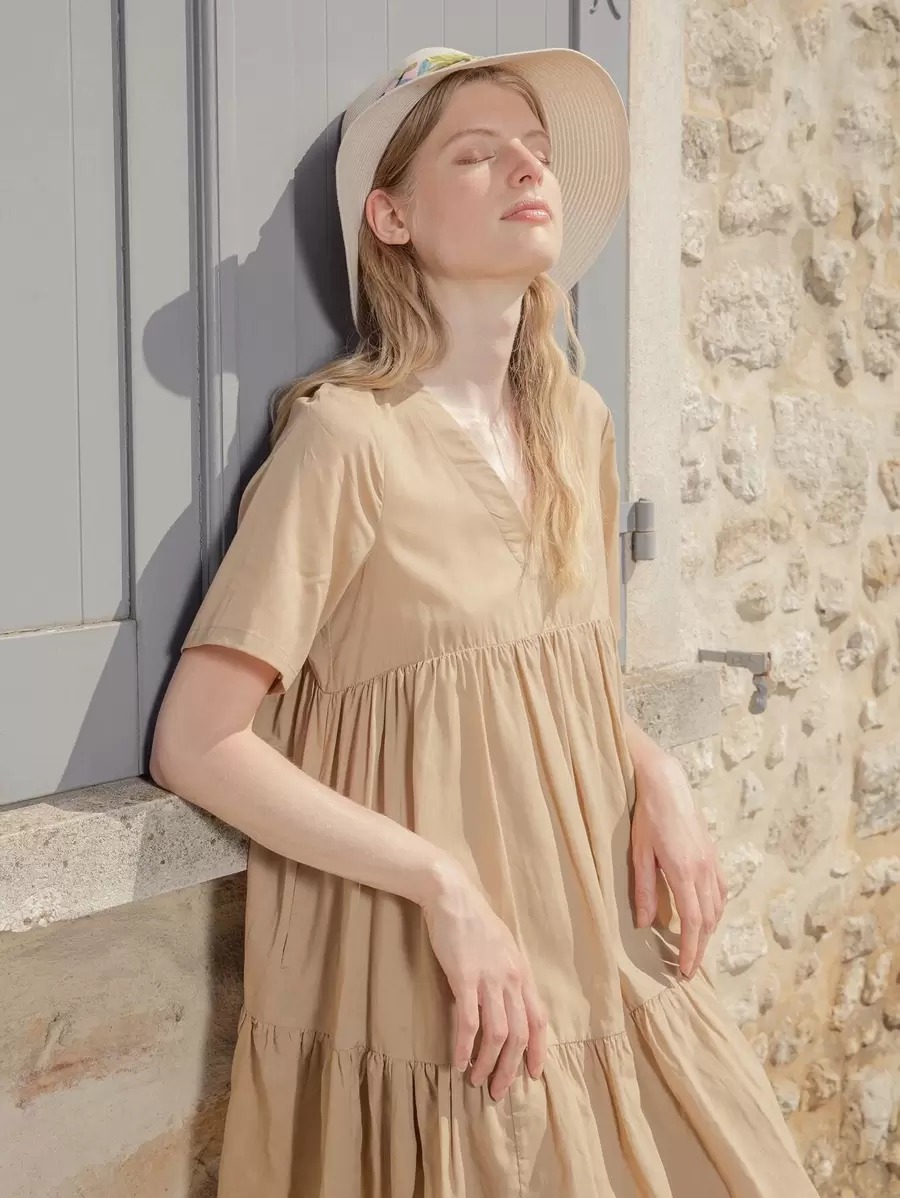 SHEIN Đầm phân lớp màu trơn Giải trí - Màu Khaki - Xem 1