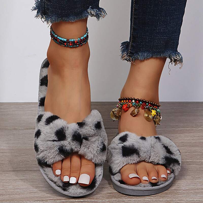 

Fluffy Charm Slippers, Grey