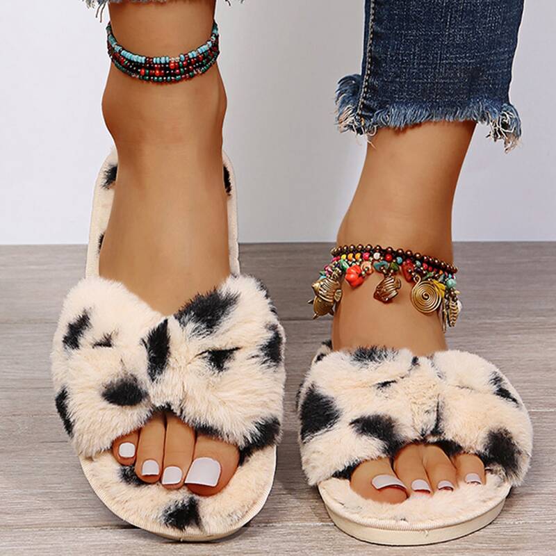 

Fluffy Charm Slippers, Beige