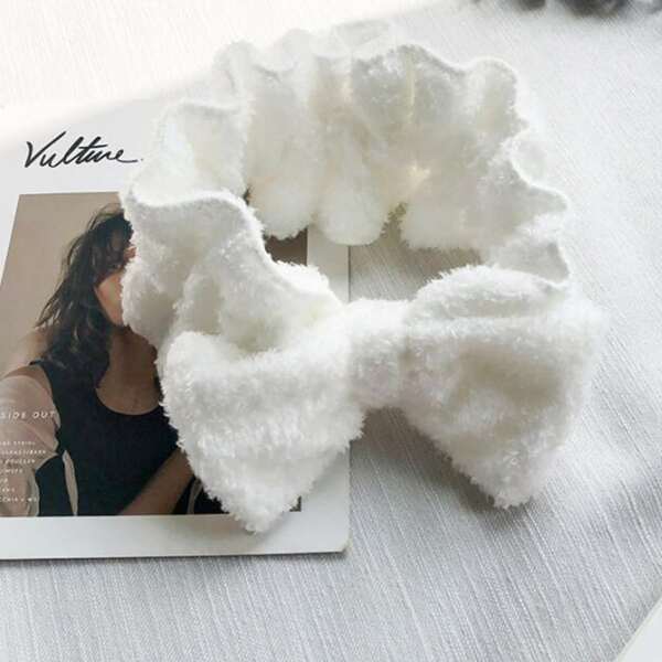 

1pc Bow Plush Bath Headband, White