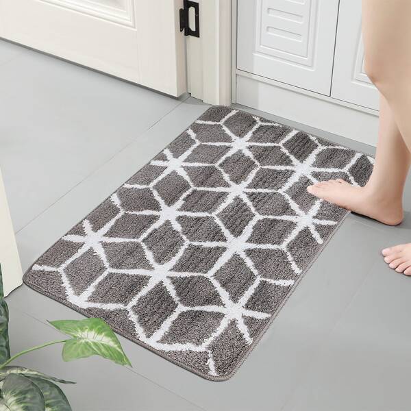 

Geometric Pattern Floor Mat, Grey