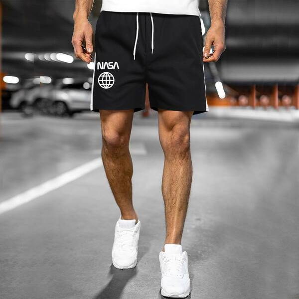 

Men Letter Graphic Drawstring Waist Windbreaker Shorts, Black