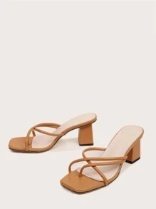 Minimalist Chunky Thong Sandals