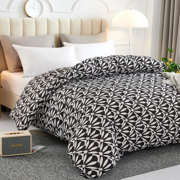 

Graphic Print Duvet Cover Without Filler, Black and white