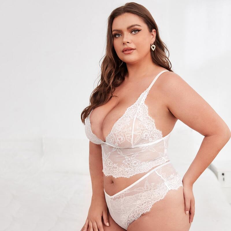 

Plus Floral Lace Longline Lingerie Set, White